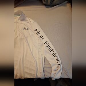 2xl long sleeve huk shirt